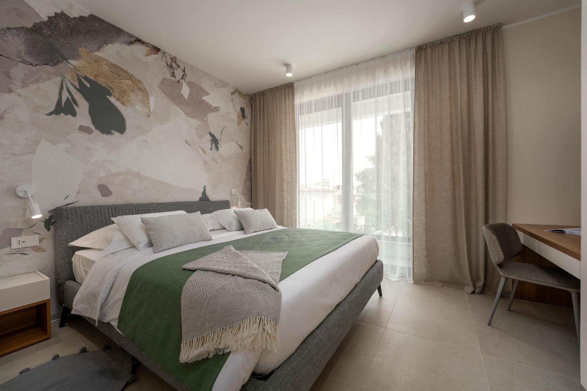 The Q Bliss - Your New 4-star Hideaway With A Garage *